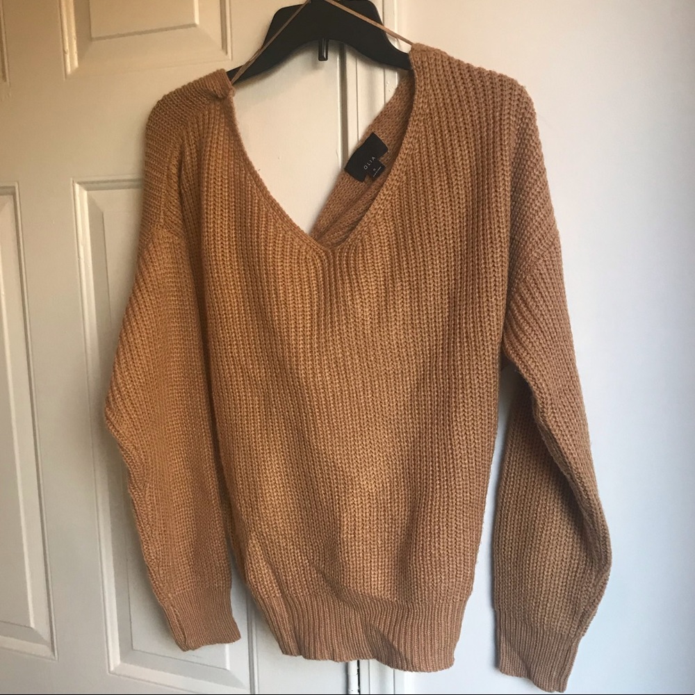 Twist back sweater